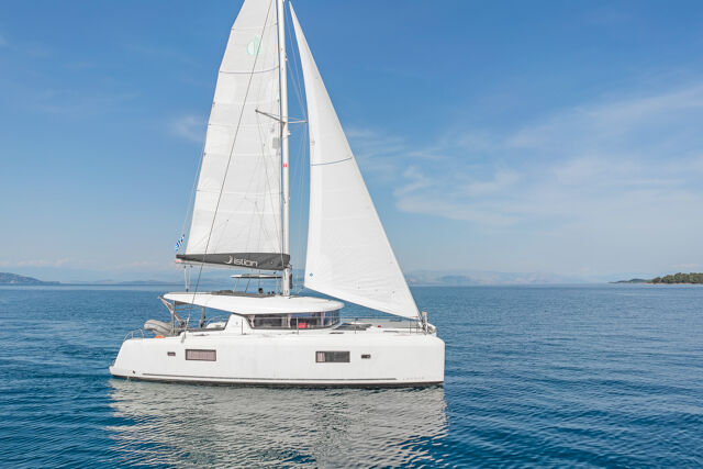 Lagoon 42 - 4 + 2 cab. Equilibrium
